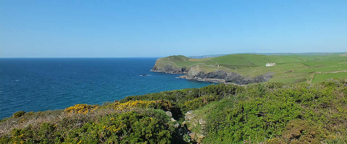 Sea views from the coast path in North Cornwall