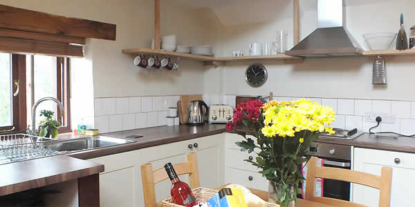 Modern well equipped kitchen/dining area in Keepers Cottage